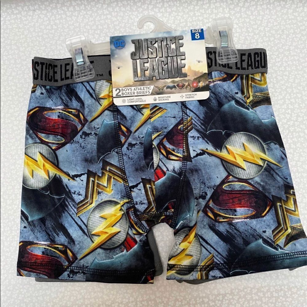 DC JUSTICE LEAGUE Size 8 -2 Boys Boxer Briefs NWT